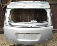 páté dveře poškozené /08-10/ - ORIGINÁLNÍ DÍL